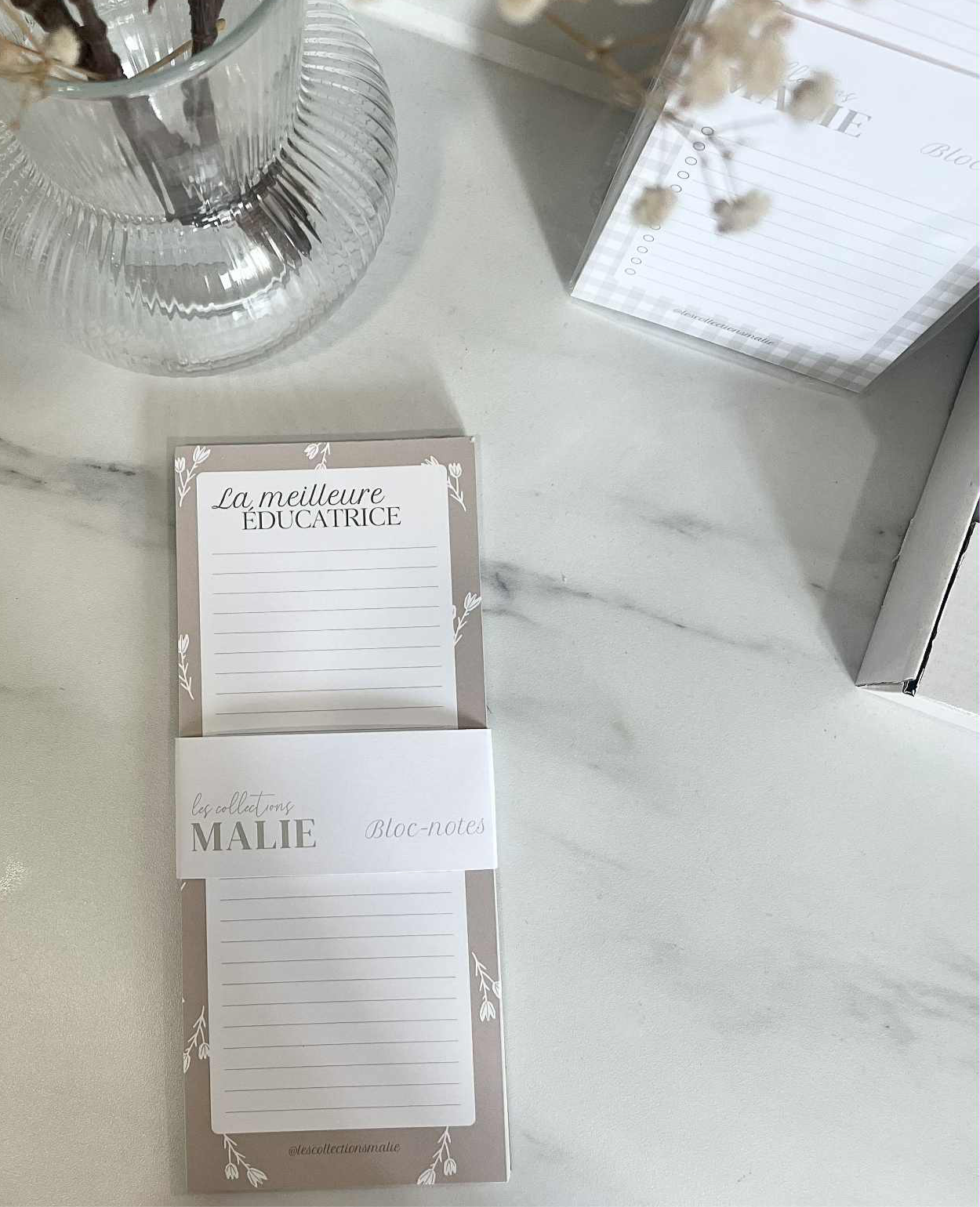 Bloc-notes «meilleure éducatrice»